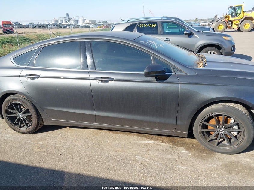 3FA6P0HD3HR313400 2017 FORD FUSION photo no. 12