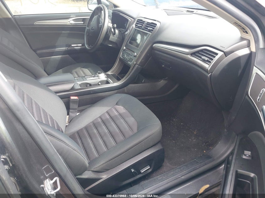3FA6P0HD3HR313400 2017 FORD FUSION photo no. 5