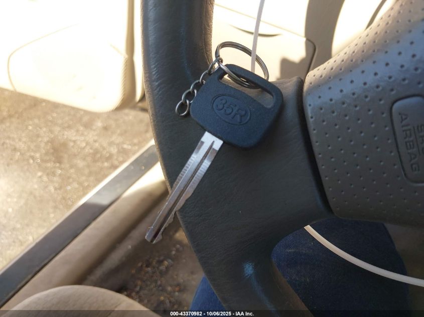 2004 Toyota Corolla Le VIN: 2T1BR32EX4C230925 Lot: 43370982