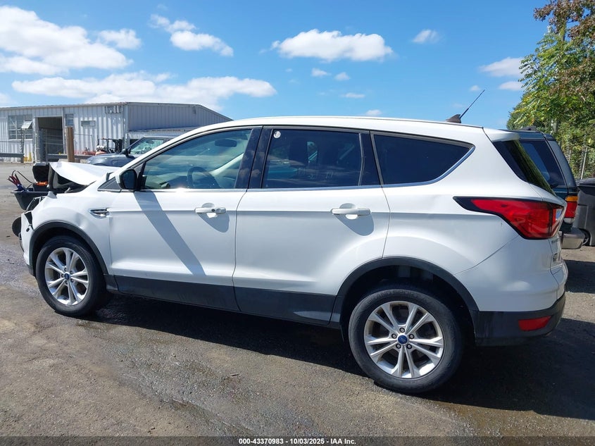 2019 FORD ESCAPE SE - 1FMCU0GD9KUA07059