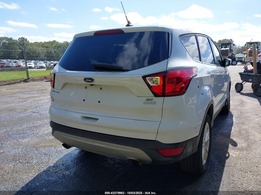 2019 FORD ESCAPE SE - 1FMCU0GD9KUA07059