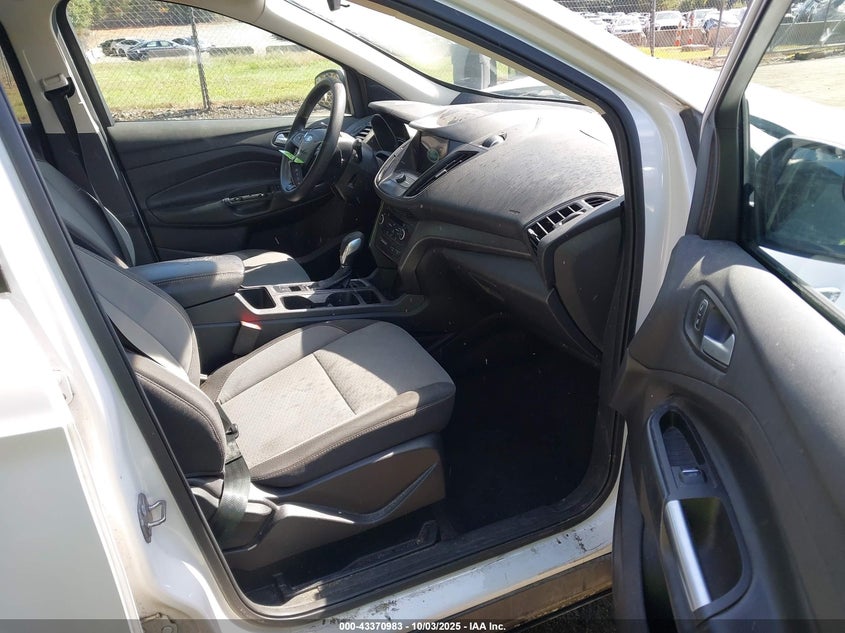 2019 FORD ESCAPE SE - 1FMCU0GD9KUA07059