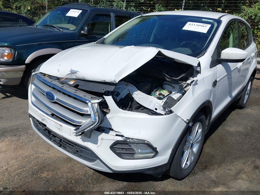 2019 FORD ESCAPE SE - 1FMCU0GD9KUA07059