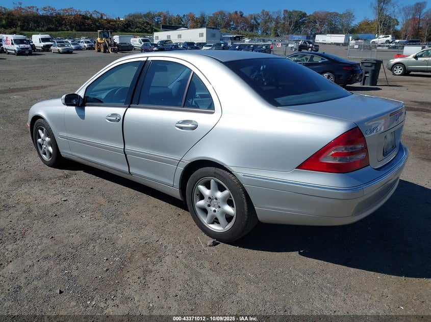 WDBRF84J83F336597 2003 MERCEDES-BENZ C-KLASSE photo no. 3