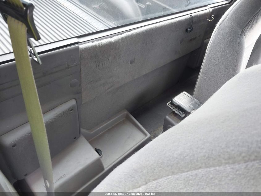 2000 Ford Ranger Xl/Xlt VIN: 1FTYR11V1YTA81383 Lot: 43371049