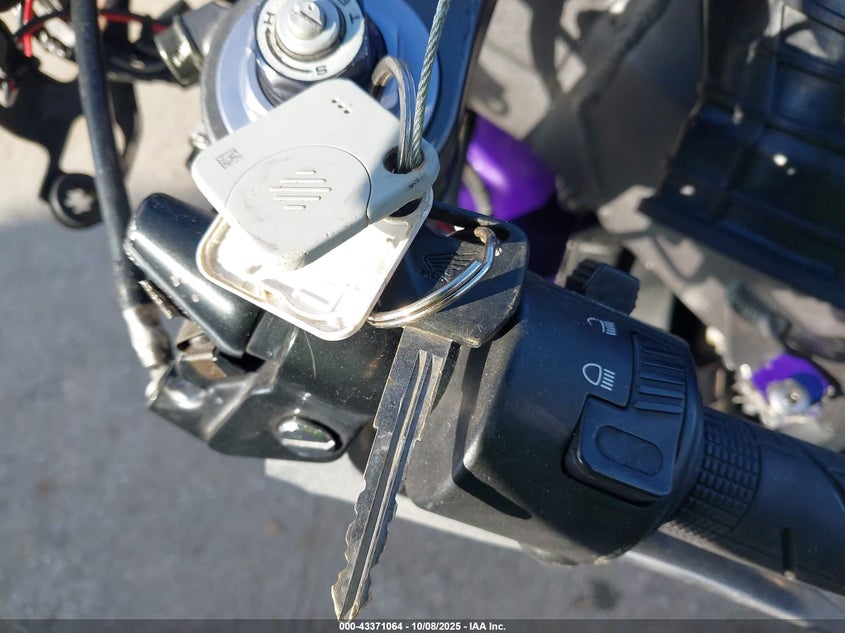 2002 Honda Cbr900 Rr VIN: JH2SC50072M006930 Lot: 43371064