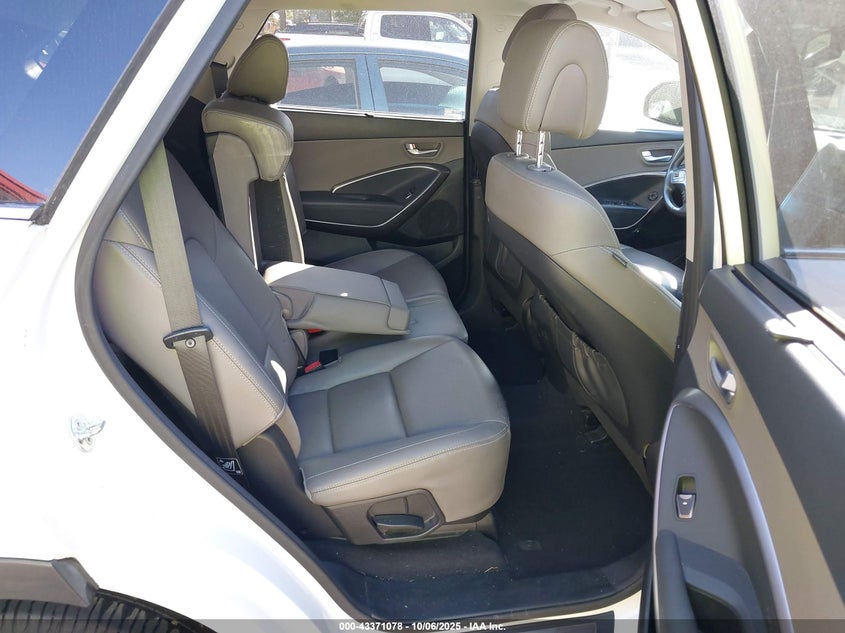 2017 HYUNDAI SANTA FE SE KM8SN4HF5HU175273