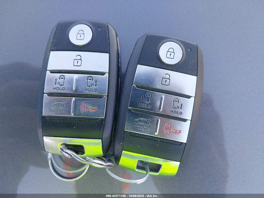 2017 Kia Sedona Lx VIN: KNDMB5C1XH6242672 Lot: 43371108