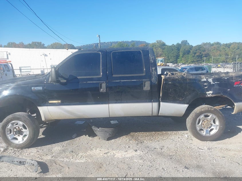2004 Ford F-250 Lariat/Xl/Xlt VIN: 1FTNW21P14EA13232 Lot: 43371117