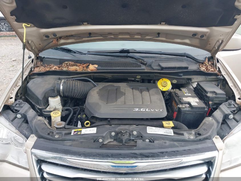 2015 Chrysler Town & Country Touring VIN: 2C4RC1BG0FR731153 Lot: 43371155