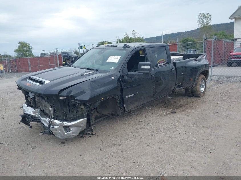 1GC4KTEYXSF109206 2025 CHEVROLET SILVERADO photo no. 2