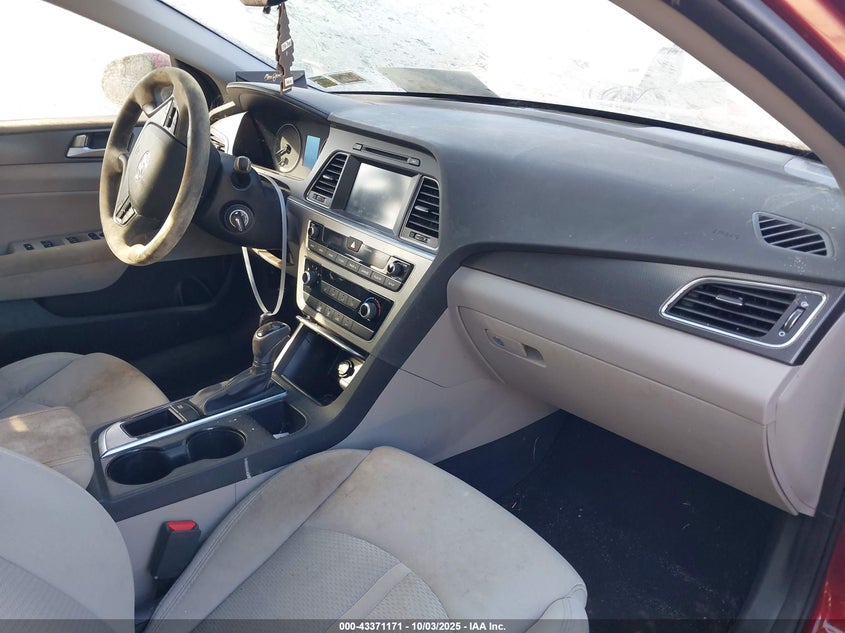 2016 HYUNDAI SONATA SPORT - 5NPE34AF5GH288649