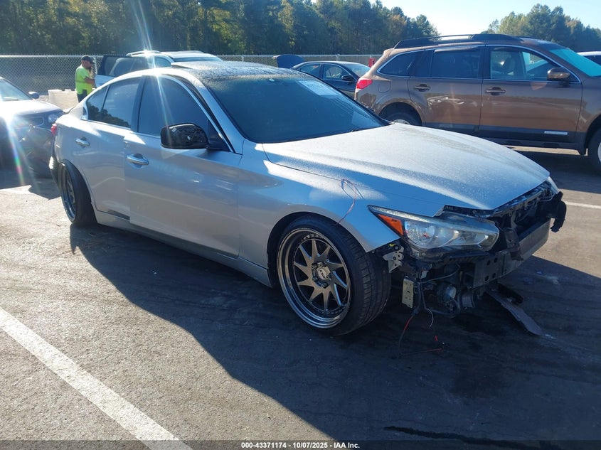 INFINITI Q50 3.0T PREMIUM