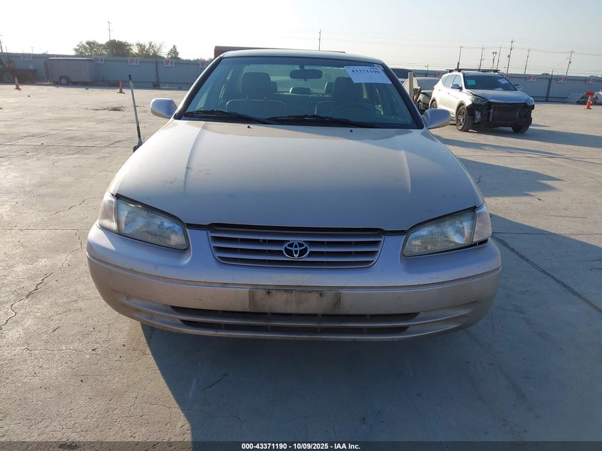 1998 Toyota Camry Xle V6 VIN: JT2BF28KXW0092261 Lot: 43371190