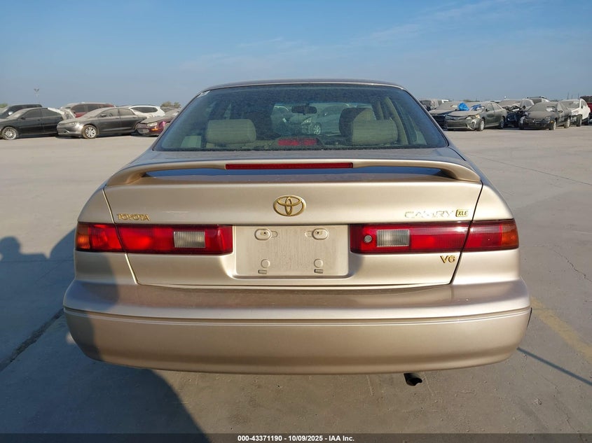 1998 Toyota Camry Xle V6 VIN: JT2BF28KXW0092261 Lot: 43371190
