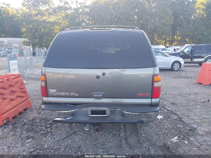 2002 GMC Yukon Xl 1500 Sle VIN: 3GKEC16Z02G264251 Lot: 43371225