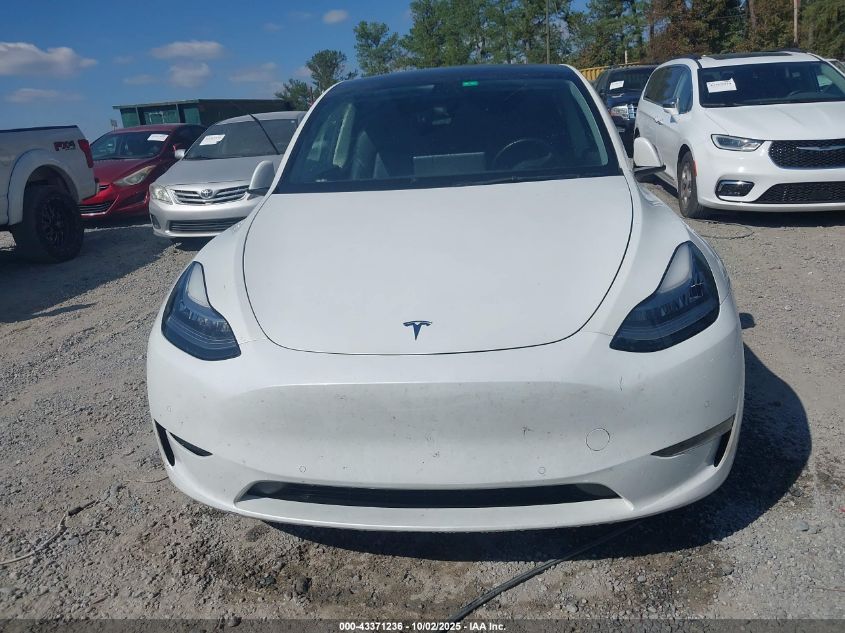 2021 Tesla Model Y Long Range Dual Motor All-Wheel Drive VIN: 5YJYGAEE9MF193782 Lot: 43371236