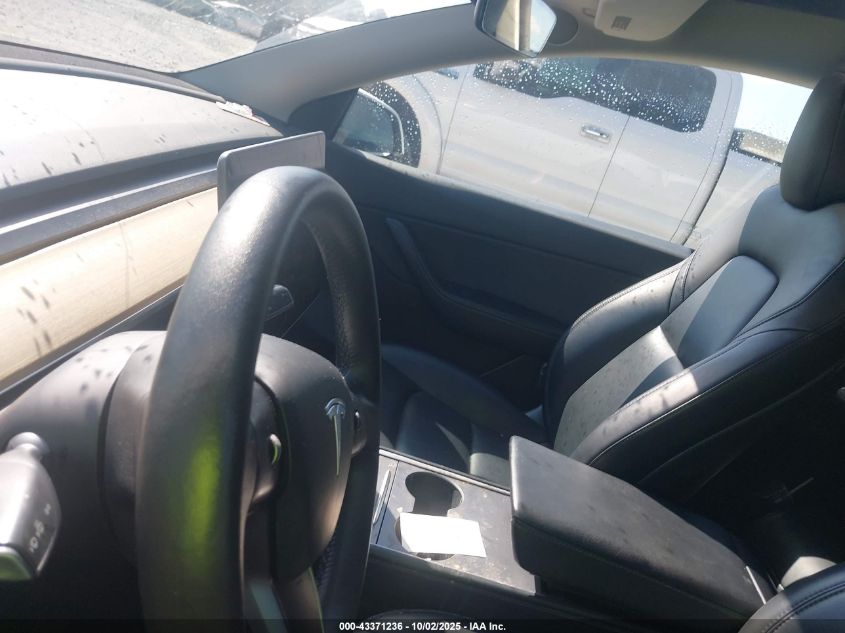 2021 Tesla Model Y Long Range Dual Motor All-Wheel Drive VIN: 5YJYGAEE9MF193782 Lot: 43371236