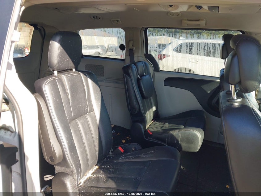 2C4RC1BG5FR626401 2015 CHRYSLER TOWN & COUNTRY photo no. 8