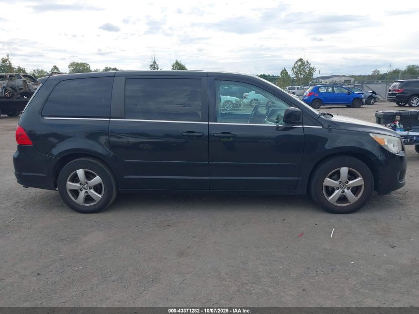 2010 Volkswagen Routan Se VIN: 2V4RW3D18AR296215 Lot: 43371282