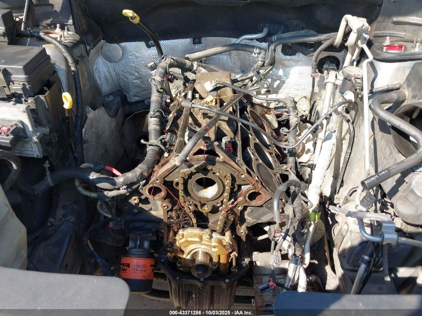 2011 Jeep Grand Cherokee Overland VIN: 1J4RR6GT0BC737985 Lot: 43371286