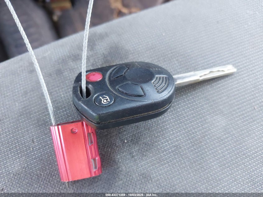 2015 Ford Transit-250 VIN: 1FTNR1ZM4FKB02762 Lot: 43371359