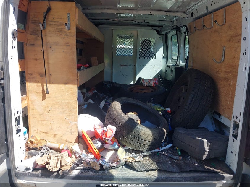 2015 Ford Transit-250 VIN: 1FTNR1ZM4FKB02762 Lot: 43371359