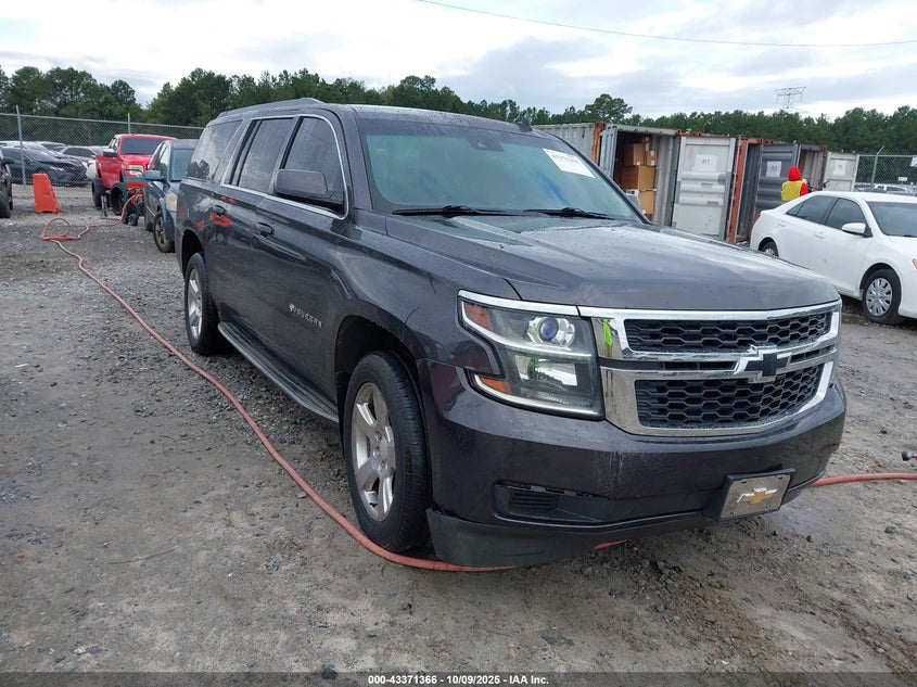 CHEVROLET SUBURBAN LT