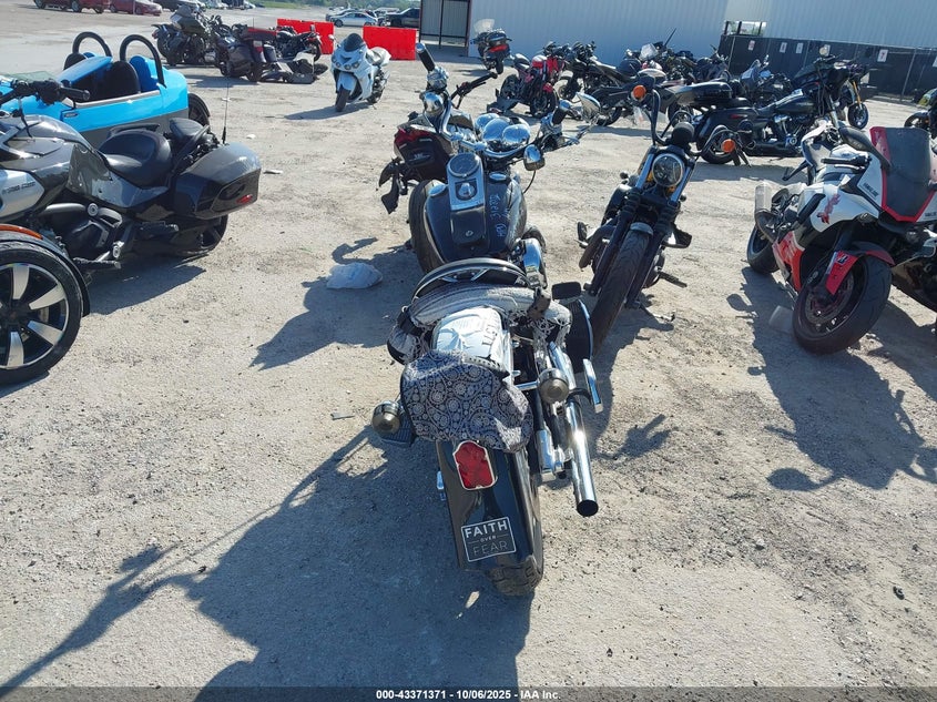 1997 Harley-Davidson Flsts VIN: 1HD1BRL11VY010650 Lot: 43371371