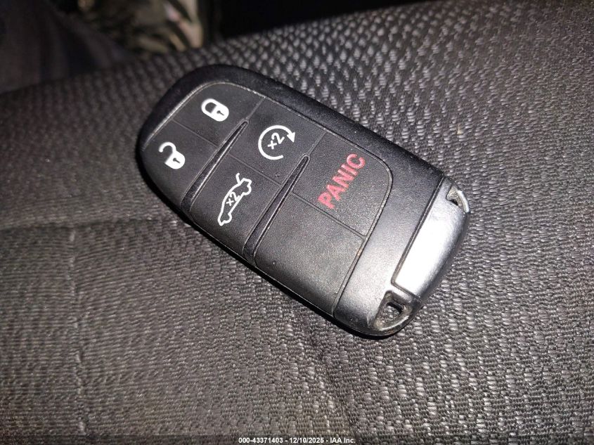 2015 Chrysler 200 S VIN: 1C3CCCDG2FN601665 Lot: 43371403