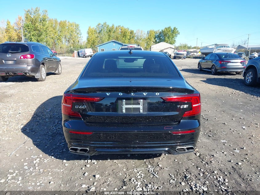 2019 VOLVO S60 HYBRID T8 R-DESIGN 7JRBR0FMXKG018414