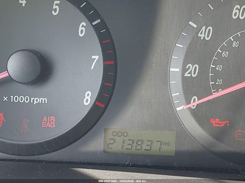 2005 Hyundai Elantra Gls/Gt VIN: KMHDN46D55U939385 Lot: 43371420