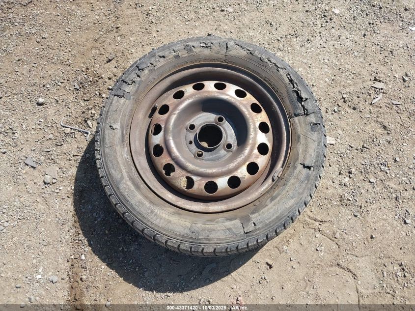 2005 Hyundai Elantra Gls/Gt VIN: KMHDN46D55U939385 Lot: 43371420