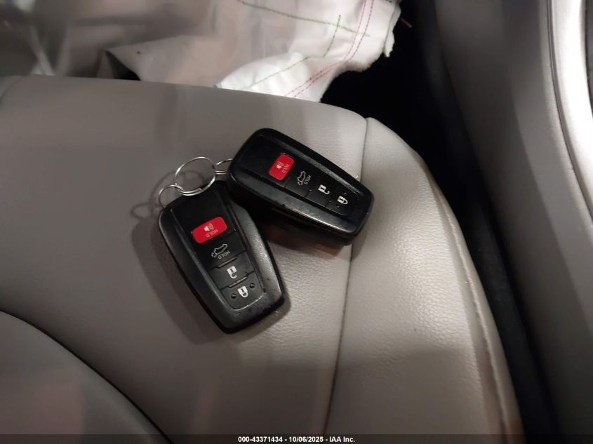 2020 Toyota Highlander Xle VIN: 5TDGZRBH2LS501470 Lot: 43371434