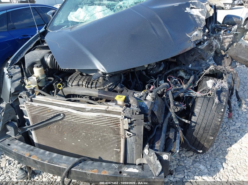 2011 Chrysler Town & Country Touring VIN: 2A4RR5DG4BR649188 Lot: 43371452