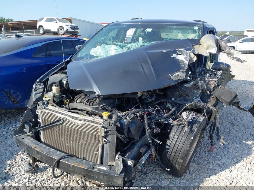 2011 Chrysler Town & Country Touring VIN: 2A4RR5DG4BR649188 Lot: 43371452