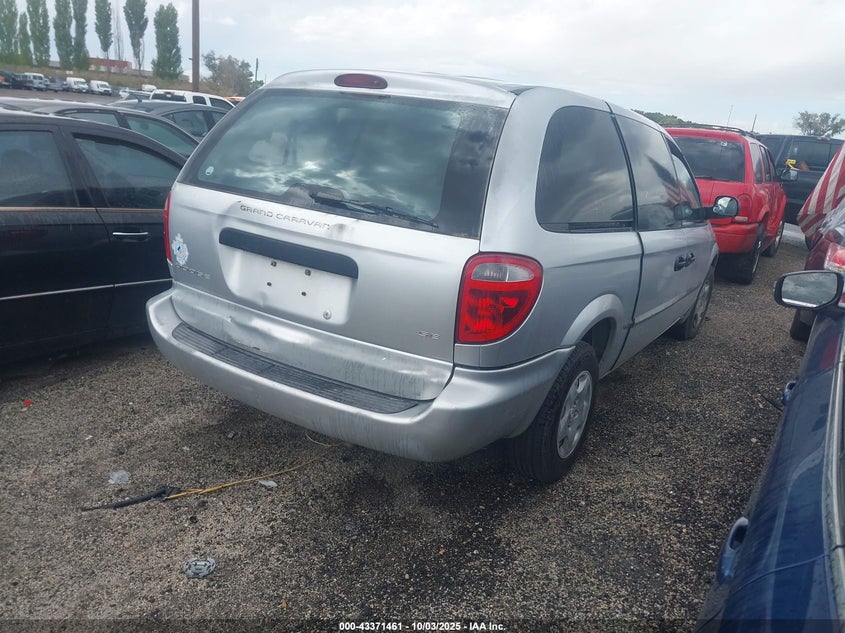 1B4GP24322B623571 2002 DODGE CARAVAN photo no. 4