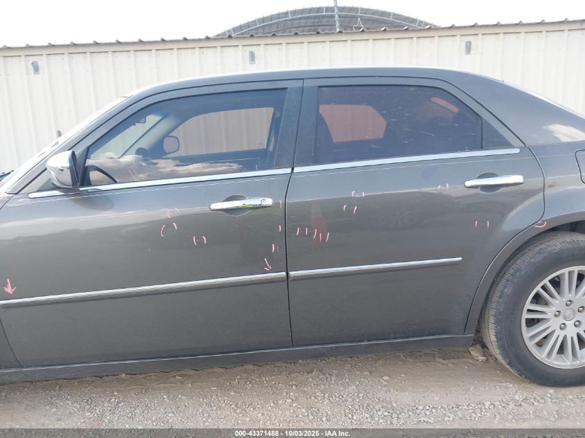 2010 Chrysler 300 Touring/Signature Series/Executive Series VIN: 2C3CA5CV1AH167130 Lot: 43371488