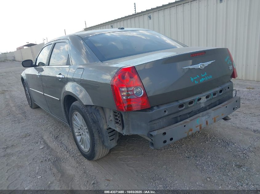 2010 Chrysler 300 Touring/Signature Series/Executive Series VIN: 2C3CA5CV1AH167130 Lot: 43371488