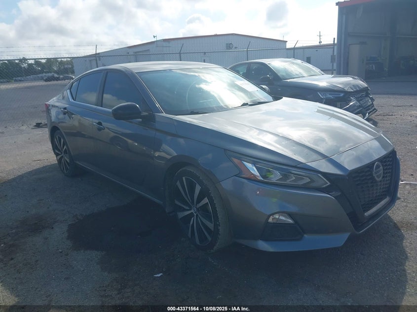 NISSAN ALTIMA 2.5 SR