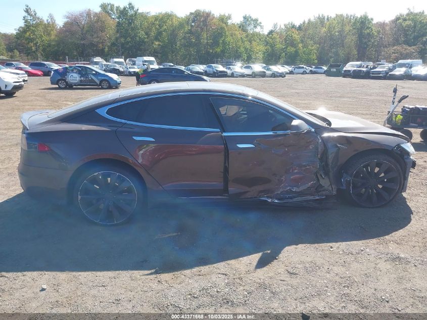 2014 Tesla Model S P85 VIN: 5YJSA1H1XEFP40091 Lot: 43371668