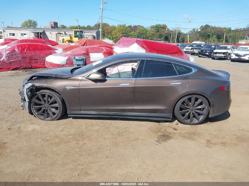 2014 Tesla Model S P85 VIN: 5YJSA1H1XEFP40091 Lot: 43371668