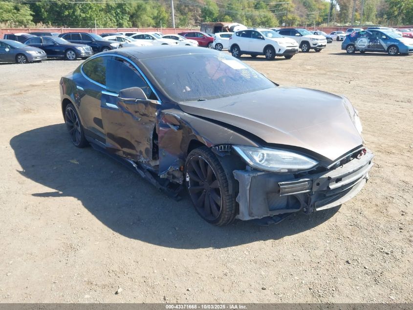 2014 Tesla Model S P85 VIN: 5YJSA1H1XEFP40091 Lot: 43371668