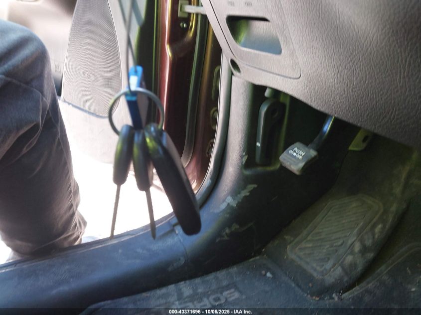 2011 Kia Sorento Lx VIN: 5XYKTDA16BG068914 Lot: 43371696