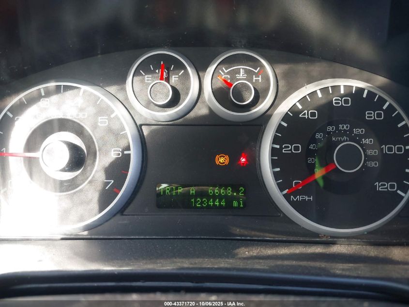 2008 Ford Fusion Se VIN: 3FAHP07138R214107 Lot: 43371720