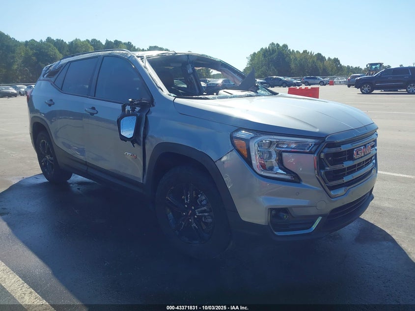 GMC TERRAIN AWD AT4