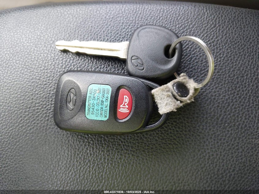 2014 HYUNDAI ELANTRA LIMITED - 5NPDH4AEXEH474267