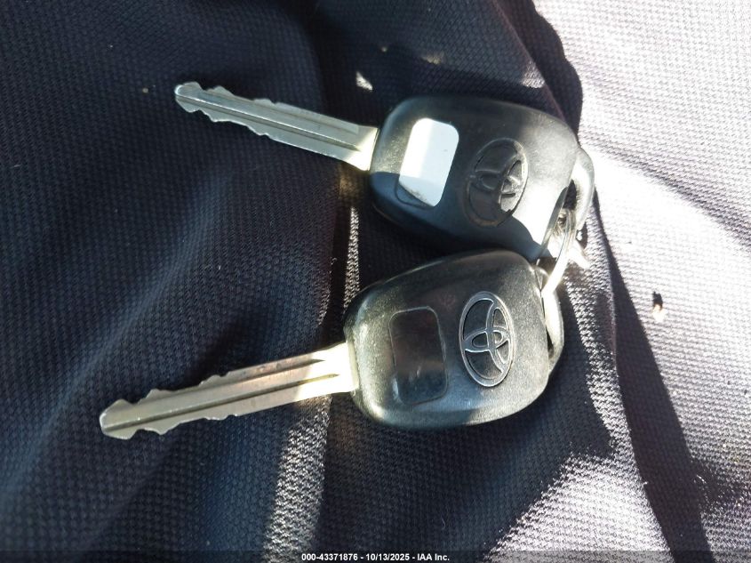 2014 Toyota Prius C One VIN: JTDKDTB31E1572282 Lot: 43371876