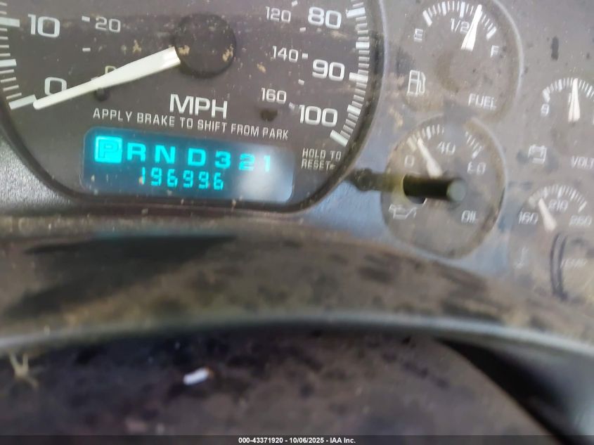 2002 Chevrolet Silverado 1500 VIN: 1GCEC14WX2Z164081 Lot: 43371920