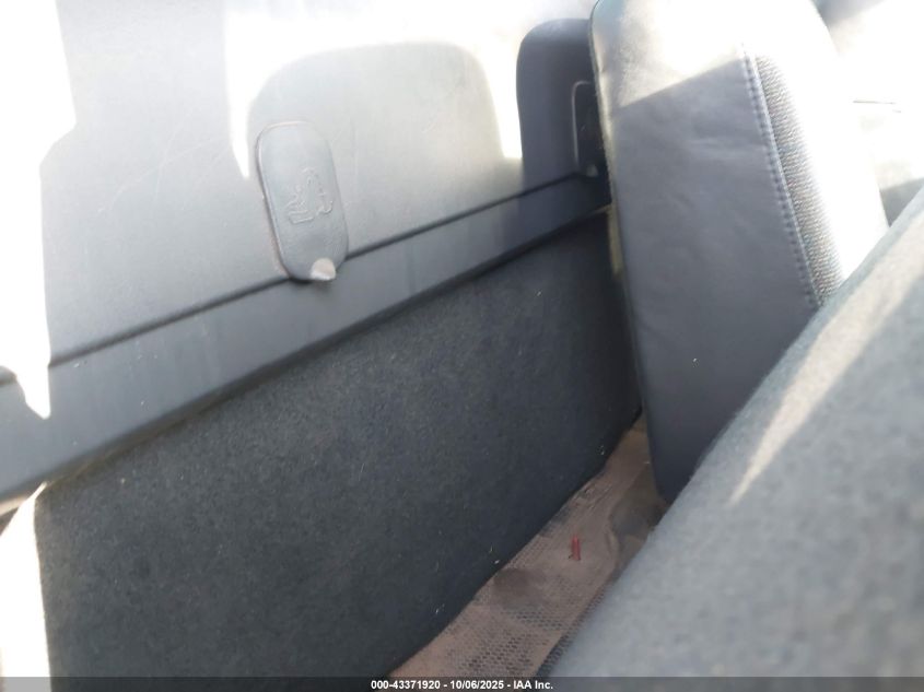 2002 Chevrolet Silverado 1500 VIN: 1GCEC14WX2Z164081 Lot: 43371920